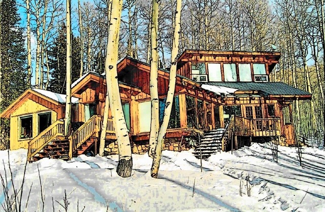 Delightful Rustic Home 10 minutes from the Historic Town of Telluride Colorado