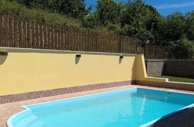 Delightful villa located in the quiet countryside of Manziana, 1 hour from Rome