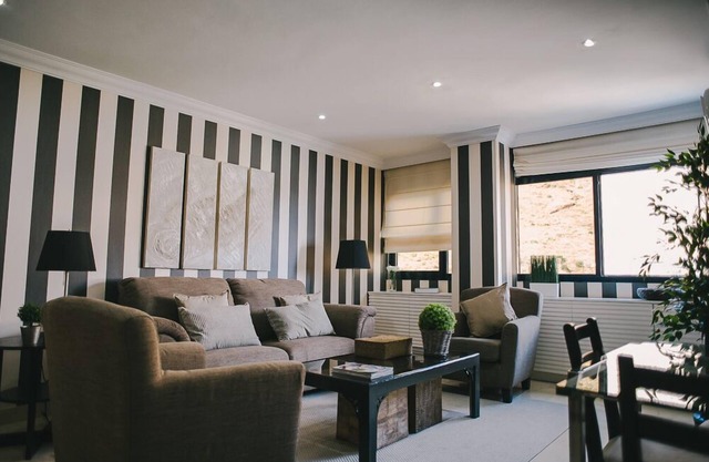 Deluxe apartment with pool Santa Cruz de Tenerife, City. Free: Wifi and garage