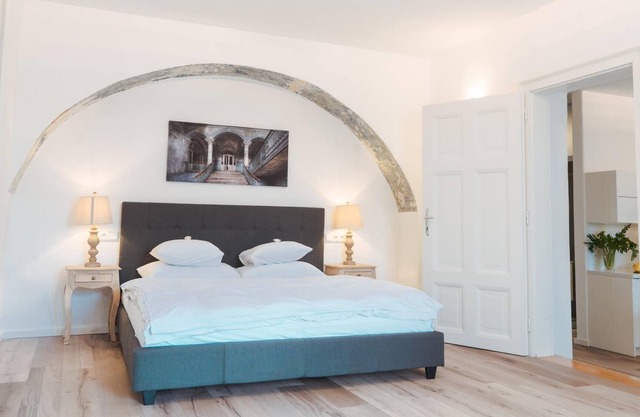Deluxe Apartment in the historic centre of Krems with private parking, air conditioning and view