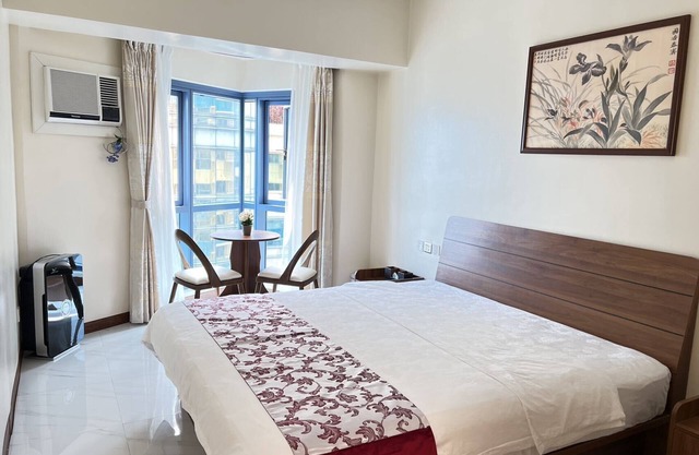 Deluxe Business Suite with Sea View