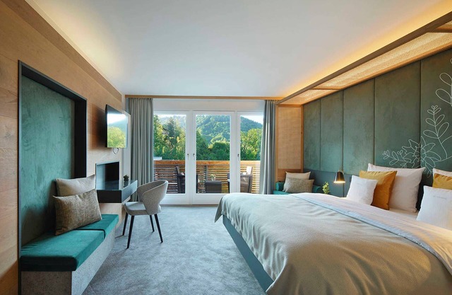 Deluxe double room with mountain view - Hotel DAS TEGERNSEE