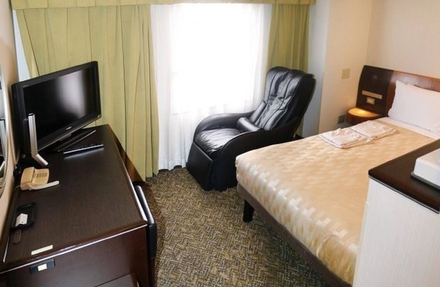 Deluxe double Smoking Corner room With massage/Naha Okinawa