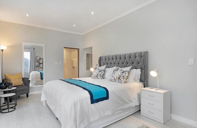 Deluxe Family Apartment