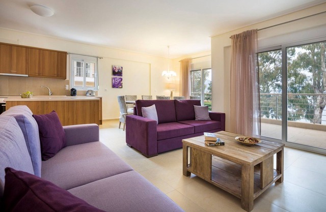 Deluxe Kefalonia Apartment | Apartment Lotos | 3 Bedroom | Sea View |.