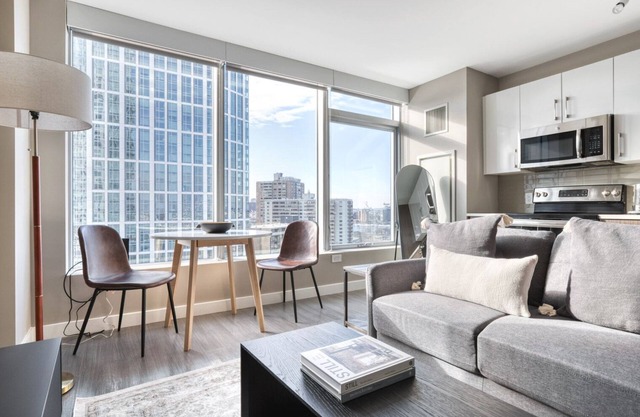 Deluxe North Station Studio w/W/D & Gym, nr TD Garden, by Blueground