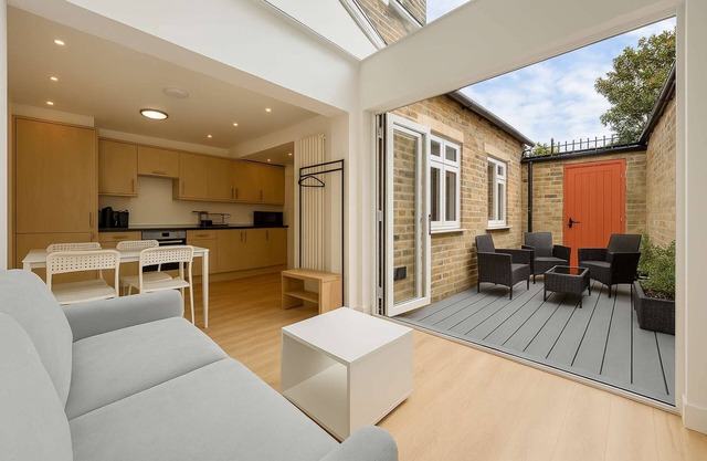 Deluxe One-Bedroom Apartment with Private Backyard