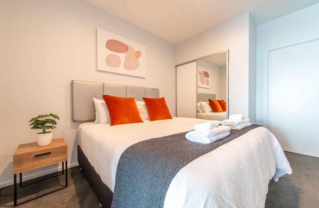 Deluxe One Bedroom Apartment in Newmarket Auckland