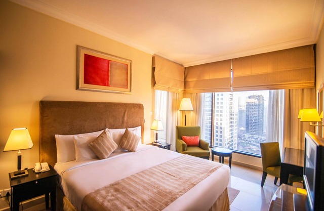 Deluxe One Bedroom ! Fully Furnished ! Free Bills