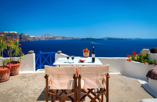 Deluxe Santorini Studio | Santorini Studio | Wonderful Sea Views | Oia