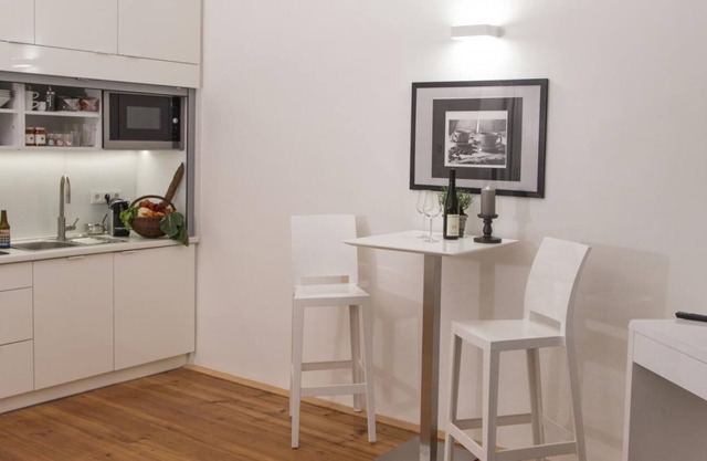 Deluxe Studio with private parking and air conditioning in the historic centre of Krems