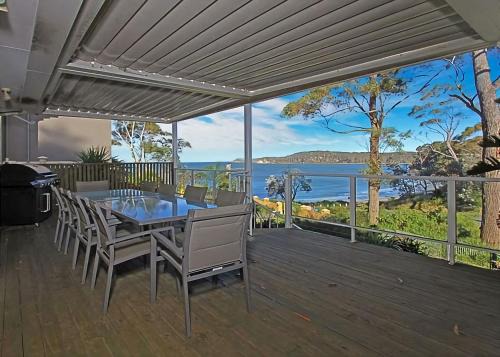 Denham Avenue Whole House Beachside Escape