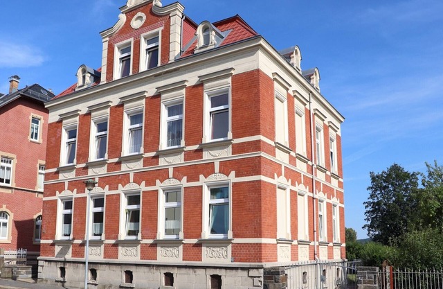 Denkmalgeschützte Villa mit Heimkino, Sauna