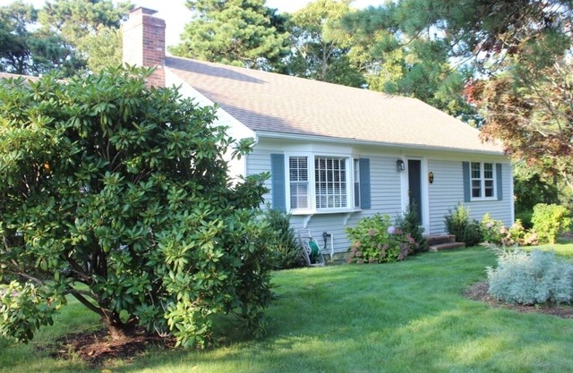 DENNIS BAYSIDE. GREAT FAMILY VACATION HOME - SHORT DRIVE TO COLD STORAGE BEACH!