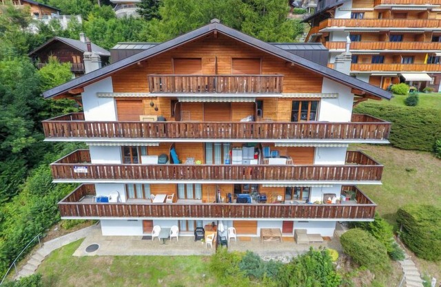 Dent Favre A 5 by Interhome