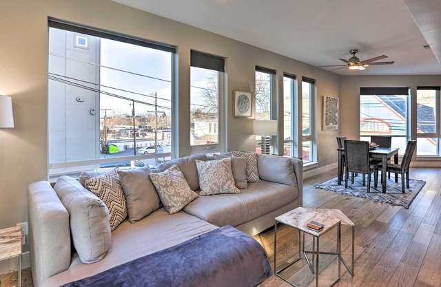 Denver Townhome w/ Rooftop Deck: Walk to Mile High