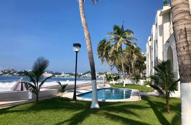 Departamento con acceso directo al mar !