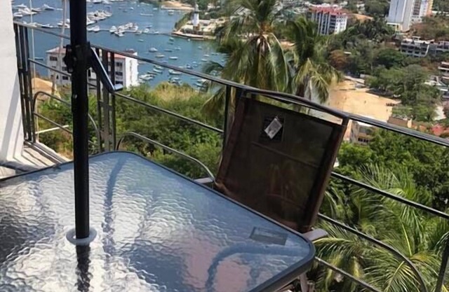 Departamento con Balcon al mar
