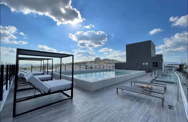 Departamento de Lujo en con Alberca Panoramica en Zona Metropolitana de Guadalajara