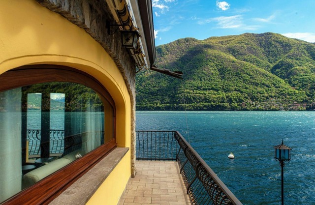 Dependance with terrace in Brienno (Darsena Lake View)