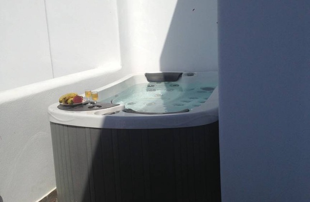 Depis Edem / Deluxe Villa with Sea View Red