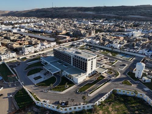 Derna's Pearl
