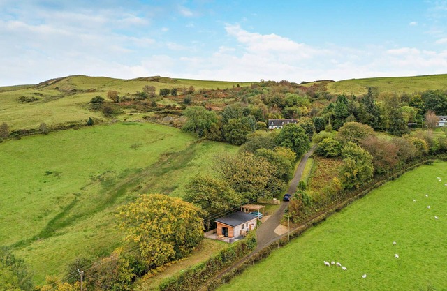 Derw Bach - One Bedroom House, Sleeps 2