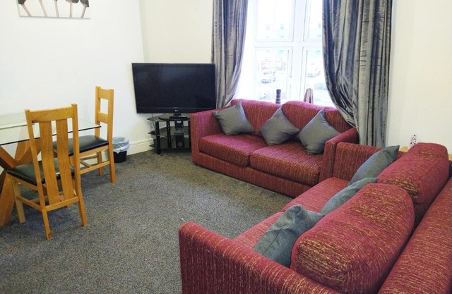 Derwent Street Apartment 2 - Self Contained - 2 Bed Self Catering Apartment