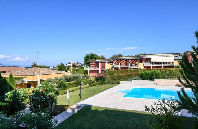 Desenzanoloft Butterfly and Pools