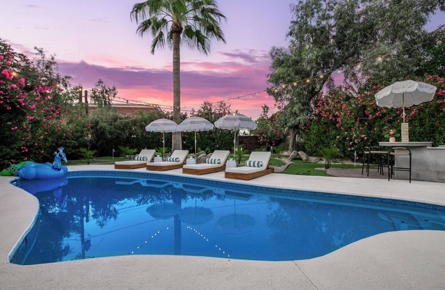 Desert Mai Tai - Heated Pool and Mini Golf - 5 Mins to Old Town Scottsdale!