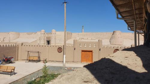 Deshon Qala Guest House