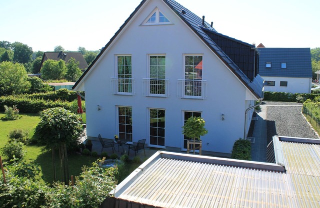 Design & ambience, harmonious, elegant, south-facing, parking lot, quiet end plot