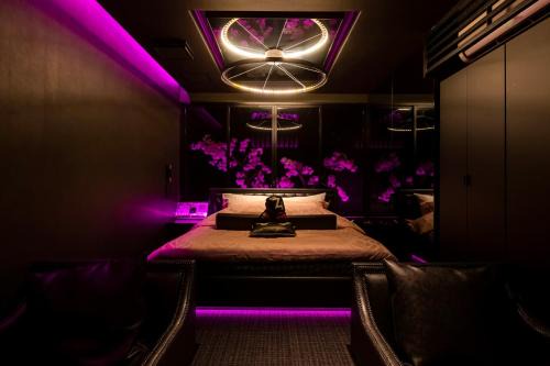 Design Hotel W Zip Club