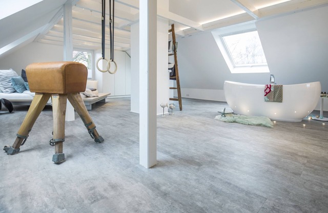 Design - Studio in Gütersloh with balcony