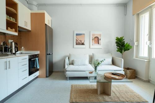 Designed and Modern 2BR Flat In Center Of Buyukada