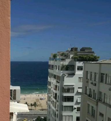 Designer Apartment Leme