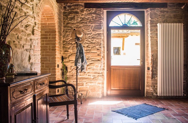 Designer Country Villa "Casa Lera" with Pool and Vineyard