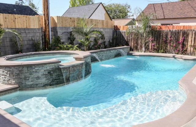 Designer Decorated Home: Pool/Jac, 3 EnSuites