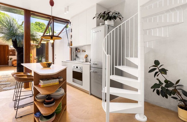 Designer micro-terrace in the heart of Surry Hills