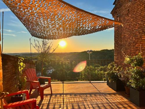 Designer townhouse with 2 stunning terraces