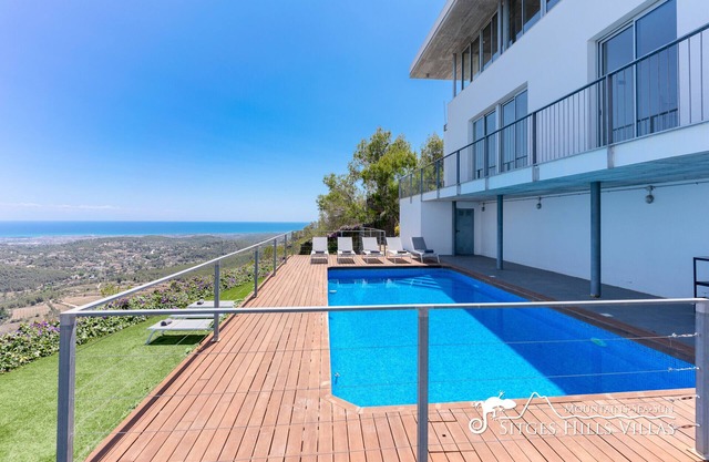 Designer Villa El Mirador with Panoramic Sea Views & A/C
