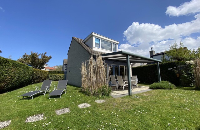 Detached 5 person holiday home with enclosed garden