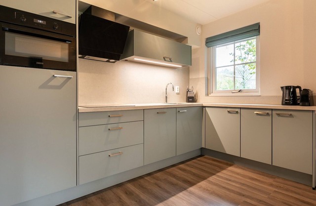 Detached 6-person bungalow