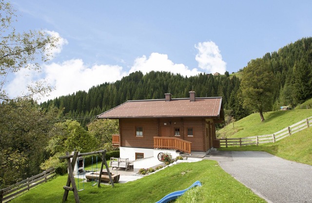 Detached chalet in the Salzburg Sports World
