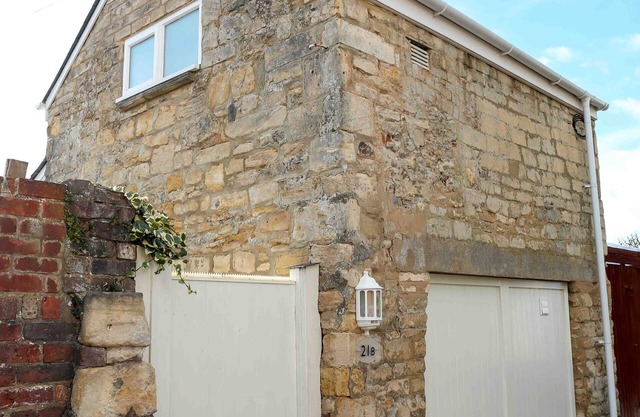 Detached Cotswold Stone Coach House