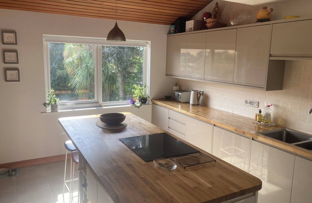 Detached family home with large, private garden in Devoran, Cornwall