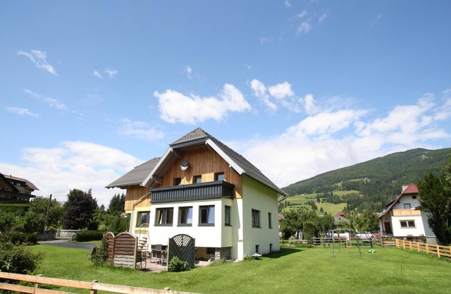 Detached holiday home with private sauna