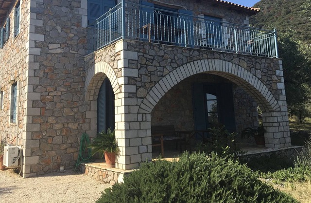 Detached house close to sea and with mountain views
