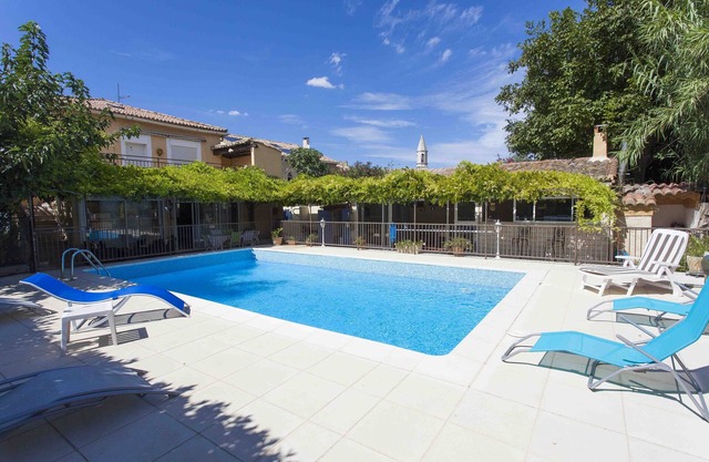 Detached house with private, fully secured swimming pool