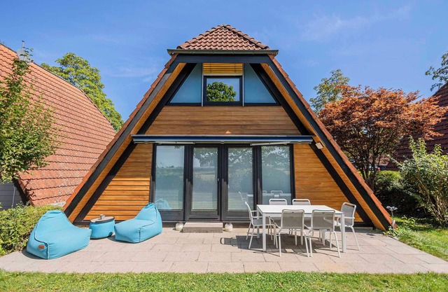 Detached roof-only house (type 8)